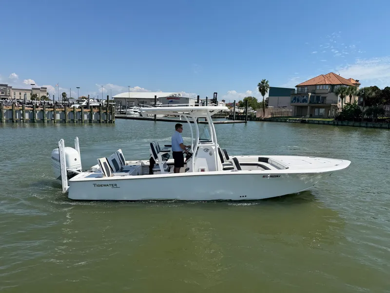 Slide: The Image of Tidewater 2500 CAROLINA BAY 2021 - 8