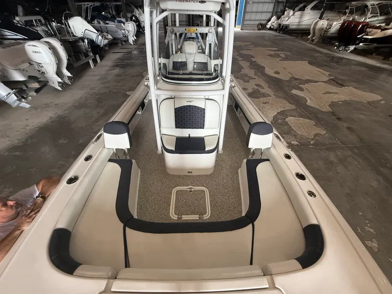 Slide: The Image of Tidewater 2500 CAROLINA BAY 2021 - 22