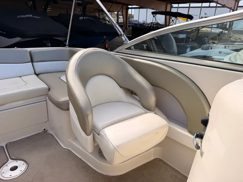 Slide: The Image of Sea Ray 220 SUNDECK 2006 - 20