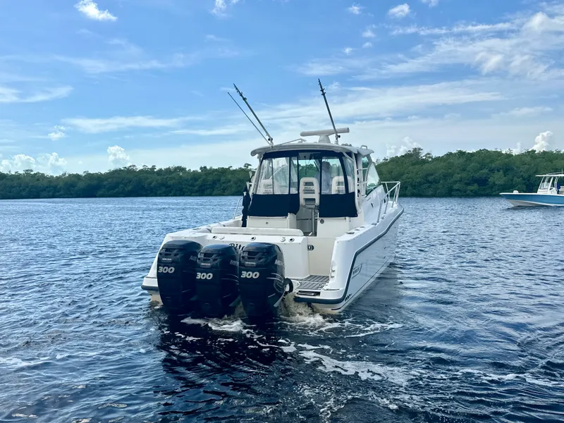 Slide: The Image of Boston Whaler 345 CONQUEST 2012 - 13