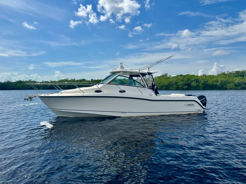 Slide: The Image of Boston Whaler 345 CONQUEST 2012 - 6
