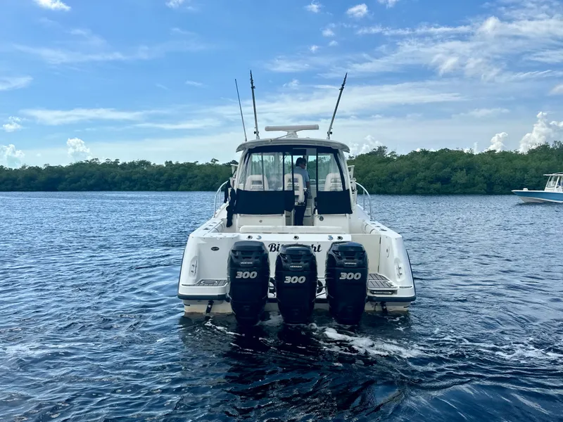 Slide: The Image of Boston Whaler 345 CONQUEST 2012 - 12