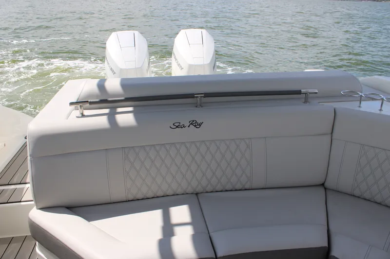 Slide: The Image of Sea Ray SLX 310 Outboard 2027 - 19
