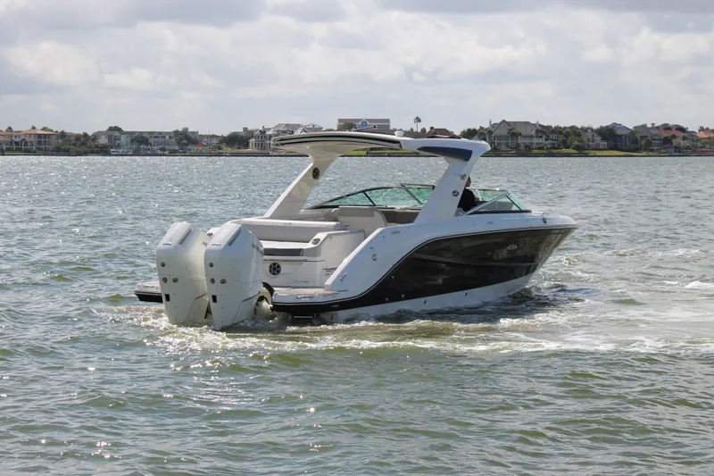 Slide: The Image of Sea Ray SLX 310 Outboard 2027 - 5