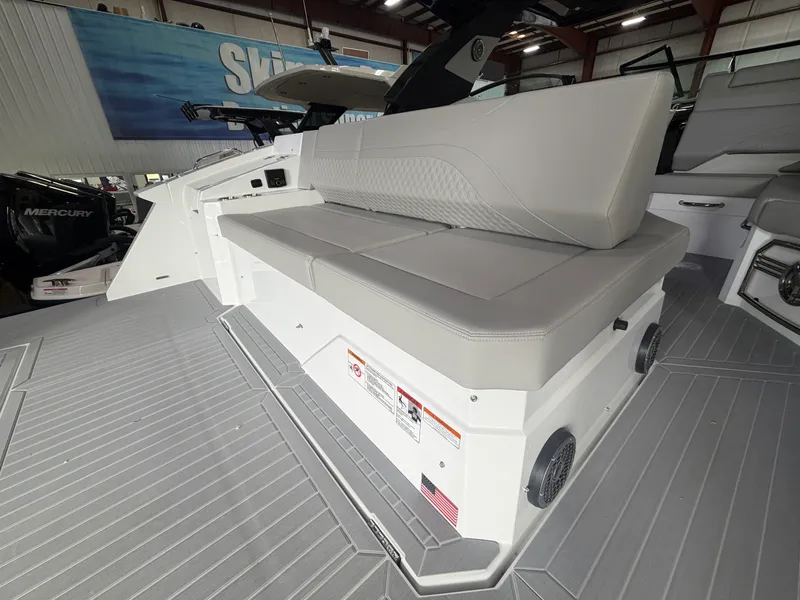 Slide: The Image of Cruisers 38 GLS 2027 - 23