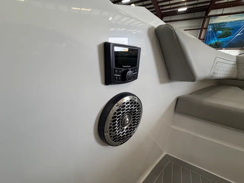 Slide: The Image of Cruisers 38 GLS 2027 - 31