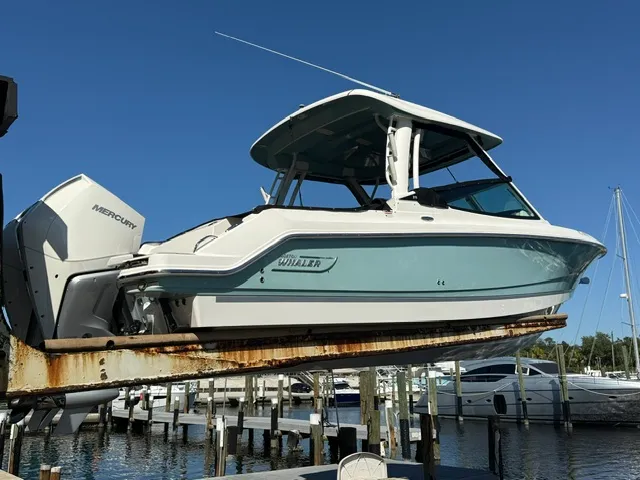 Slide: The Image of Boston Whaler 280 VANTAGE 2021 - 7