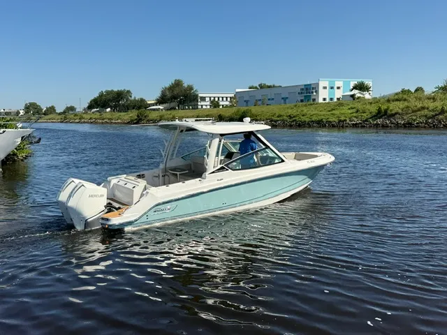 Slide: The Image of Boston Whaler 280 VANTAGE 2021 - 4