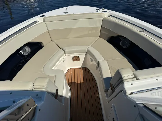 Slide: The Image of Boston Whaler 280 VANTAGE 2021 - 13