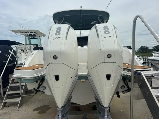 Slide: The Image of Boston Whaler 280 VANTAGE 2021 - 17