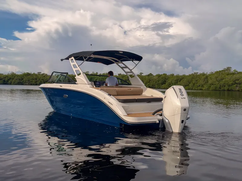Slide: The Image of Sea Ray SDX 270 Outboard 2027 - 23