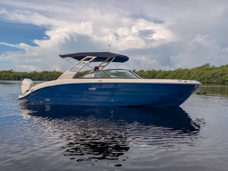 Slide: The Image of Sea Ray SDX 270 Outboard 2027 - 25