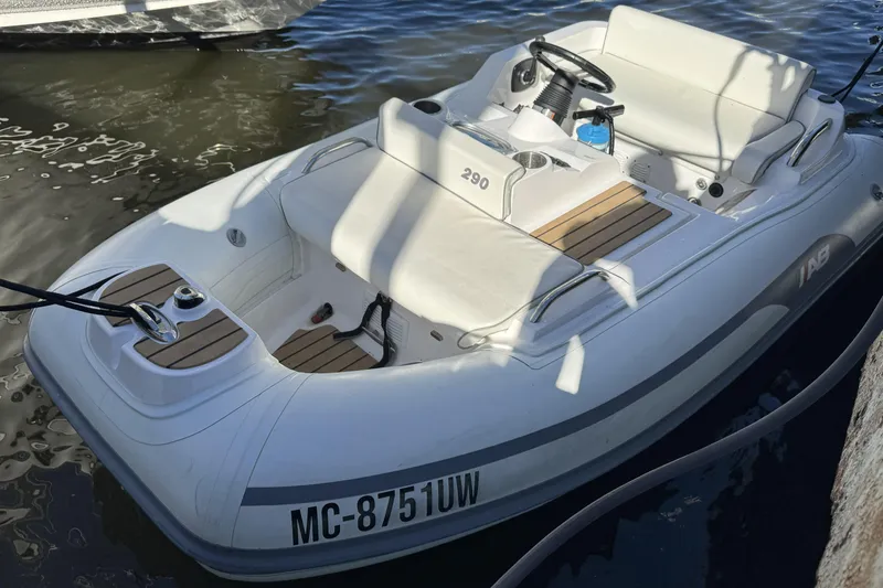 Slide: The Image of Sea Ray Sundancer 510 2001 - 49