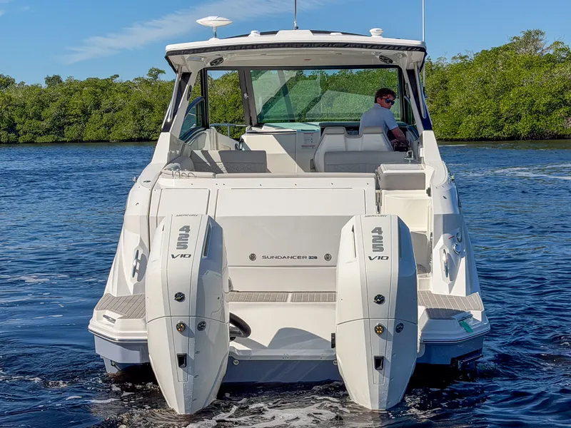 Slide: The Image of Sea Ray Sundancer 320 Outboard 2027 - 34