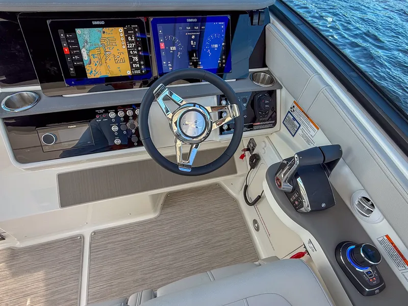 Slide: The Image of Sea Ray Sundancer 320 Outboard 2027 - 8