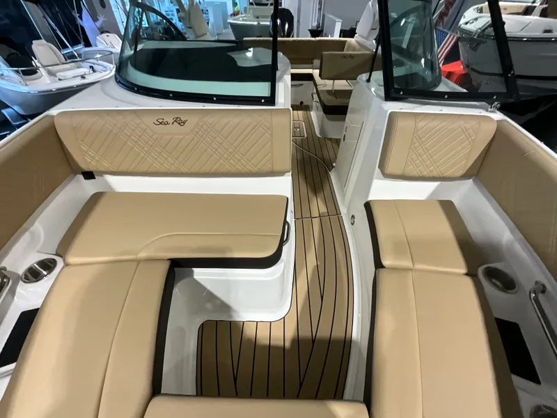 Slide: The Image of Sea Ray SDX 230 Outboard 2027 - 19