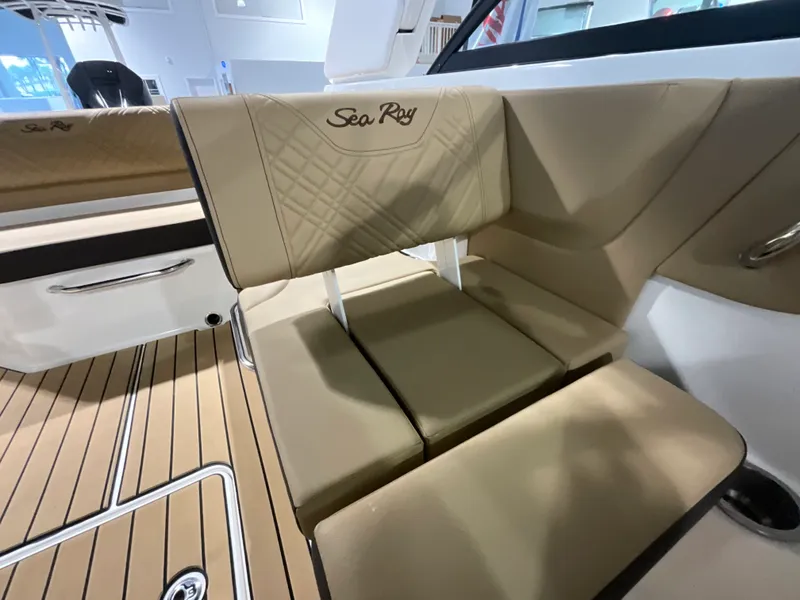 Slide: The Image of Sea Ray SDX 230 Outboard 2027 - 14