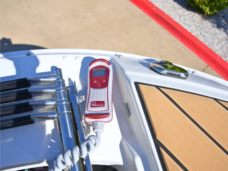 Slide: The Image of Sea Ray SDX 270 Surf 2027 - 48