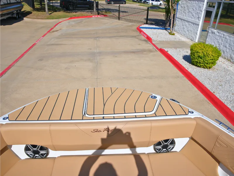 Slide: The Image of Sea Ray SDX 270 Surf 2027 - 46