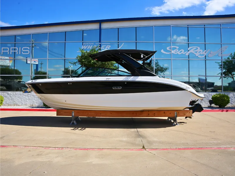 The Image of Sea Ray SDX 270 Surf 2027 - 0