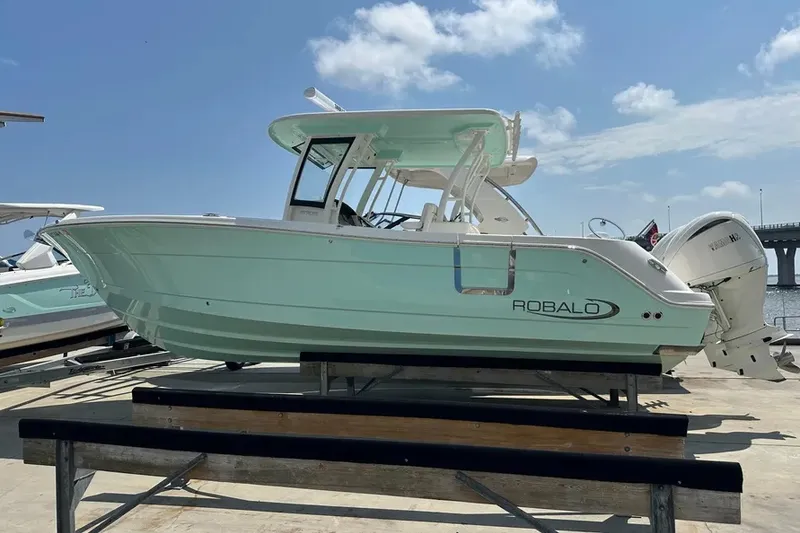 The Image of Robalo R302 2023 - 0