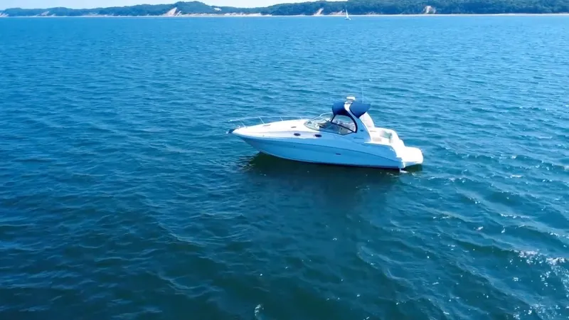 Slide: The Image of Sea Ray SUNDANCER 320 2004 - 17