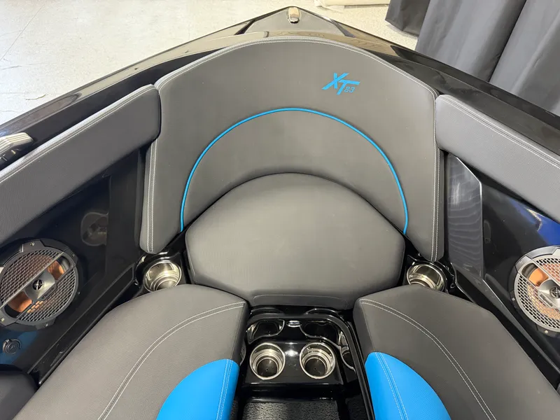 Slide: The Image of Mastercraft XT23 2018 - 23