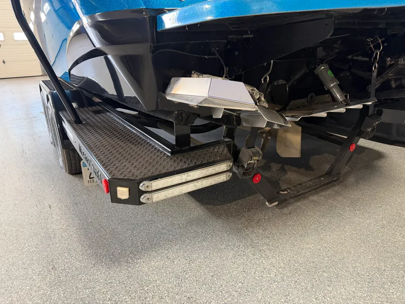 Slide: The Image of Mastercraft XT23 2018 - 25