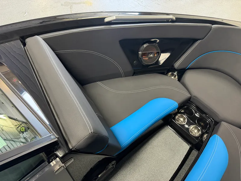 Slide: The Image of Mastercraft XT23 2018 - 22