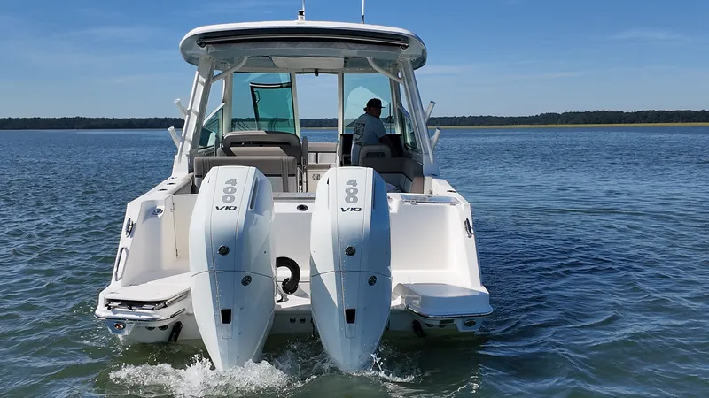 Slide: The Image of Boston Whaler 330 Vantage 2027 - 3