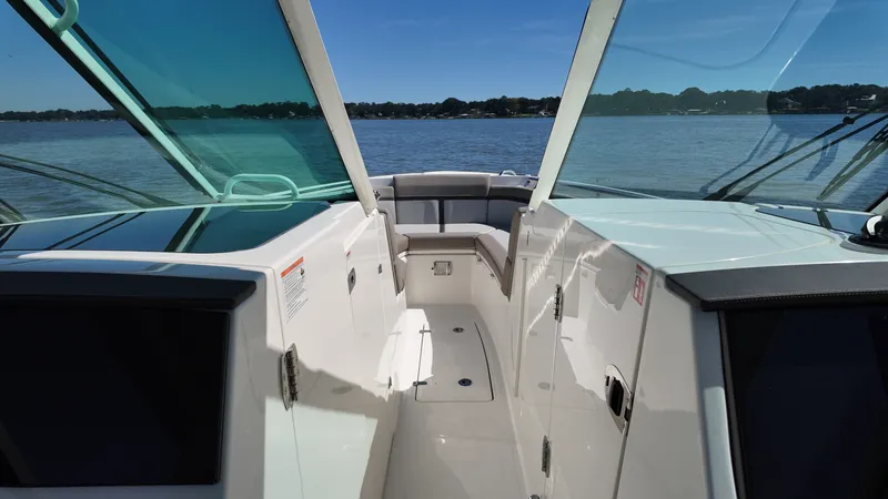 Slide: The Image of Boston Whaler 330 Vantage 2027 - 25