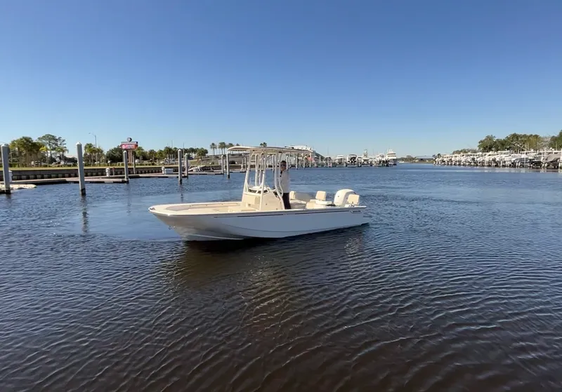 The Image of Boston Whaler 190 Montauk 2027 - 0