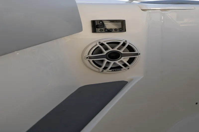 Slide: The Image of Scout 357 LXF 2027 - 13