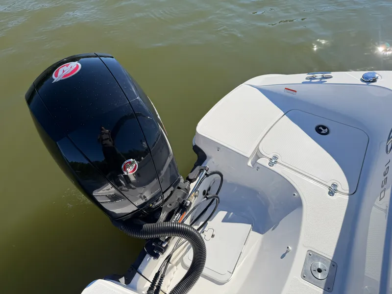 Slide: The Image of Tracker TAHOE 1950 2023 - 21