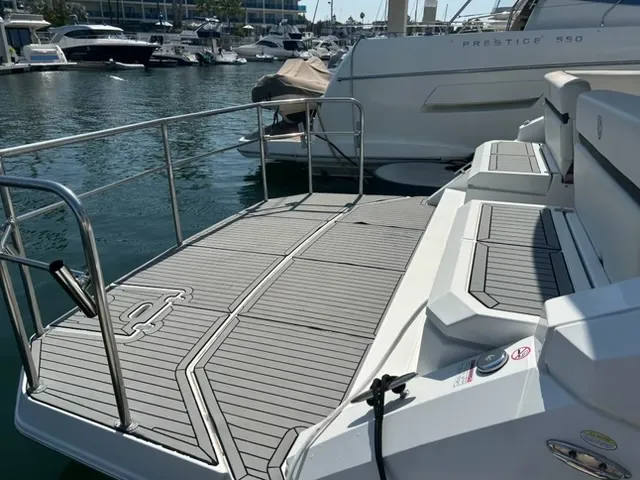 Slide: The Image of Cruisers 39 EXPRESS COUPE 2018 - 43