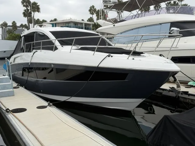 Slide: The Image of Cruisers 39 EXPRESS COUPE 2018 - 36