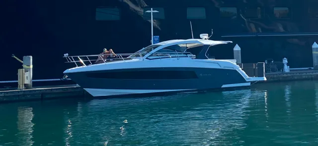 Slide: The Image of Cruisers 39 EXPRESS COUPE 2018 - 39