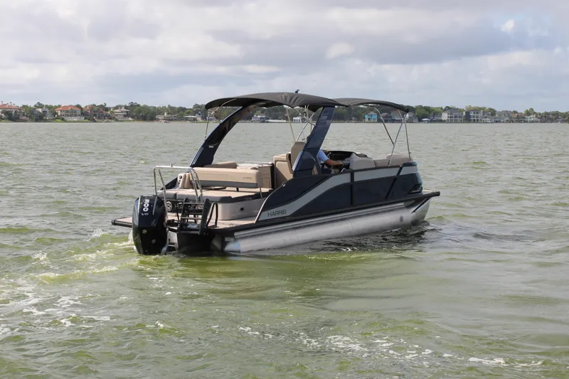 Slide: The Image of Harris Grand Mariner 230 2027 - 5