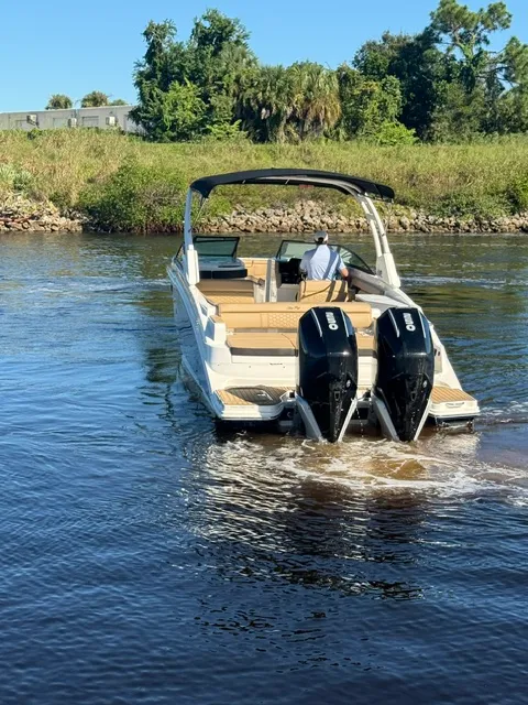 Slide: The Image of Sea Ray 290 SUNDECK OB 2023 - 6