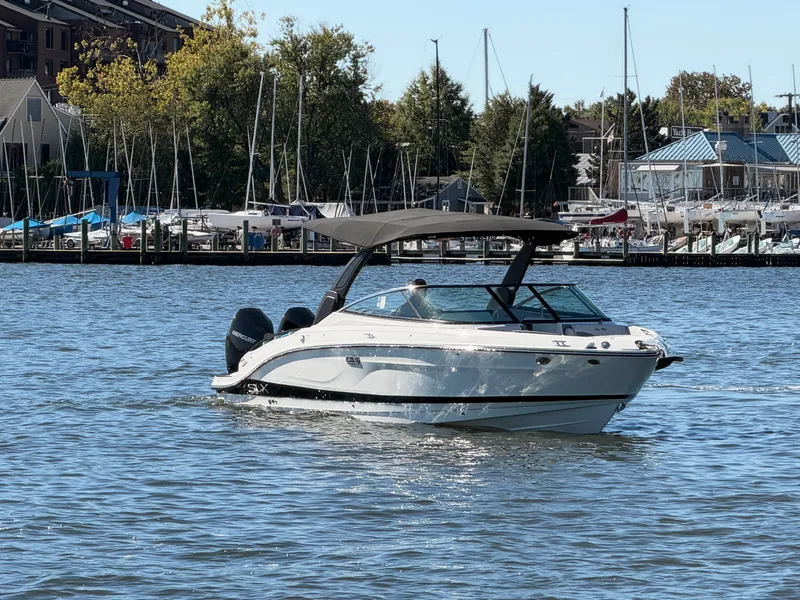 Slide: The Image of Sea Ray SLX 280 Outboard 2027 - 1