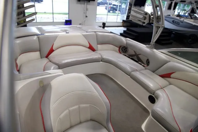 Slide: The Image of Mb Boats B-52 2012 - 21