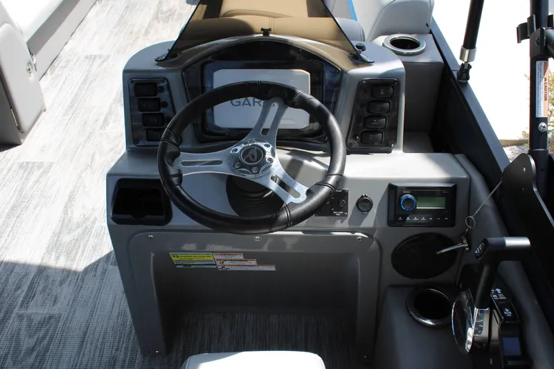 Slide: The Image of Qwest E CLASS 2022 - 11