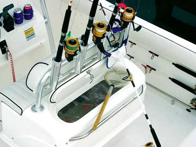 Slide: The Image of Robalo 240 Center Console 2007 - 4