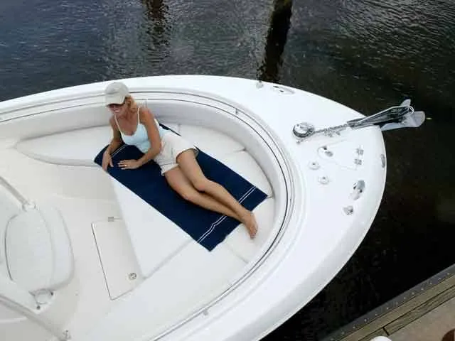 Slide: The Image of Robalo 240 Center Console 2007 - 1