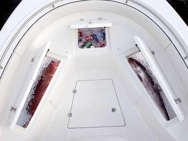Slide: The Image of Robalo 240 Center Console 2007 - 6