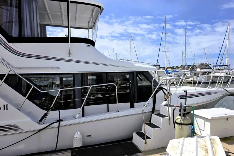 Slide: The Image of Blue Water 5900 Coastal Cruiser 1991 - 2