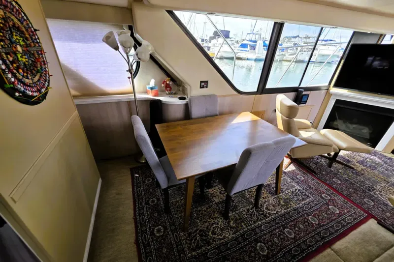 Slide: The Image of Blue Water 5900 Coastal Cruiser 1991 - 6