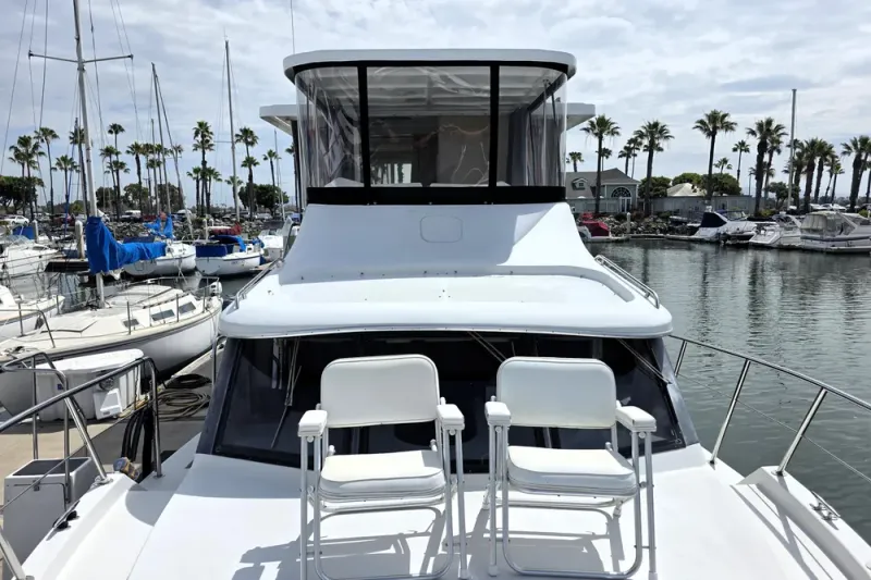 Slide: The Image of Blue Water 5900 Coastal Cruiser 1991 - 23