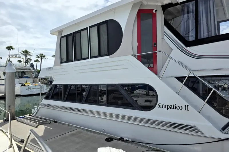 Slide: The Image of Blue Water 5900 Coastal Cruiser 1991 - 1