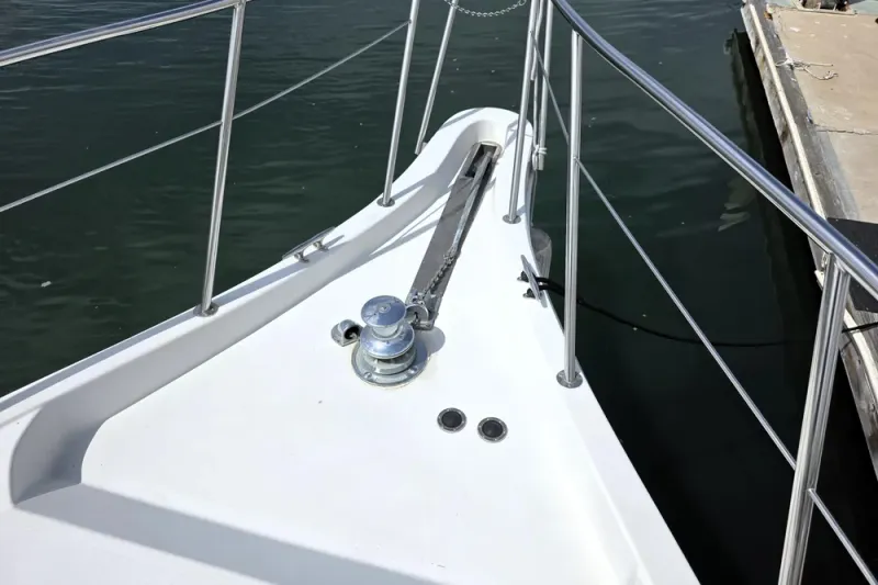 Slide: The Image of Blue Water 5900 Coastal Cruiser 1991 - 22